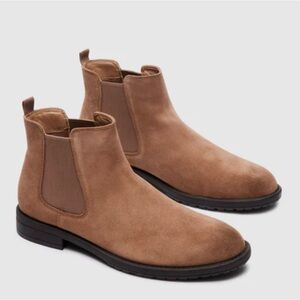 Steve Madden Colley Taupe Suede Boots